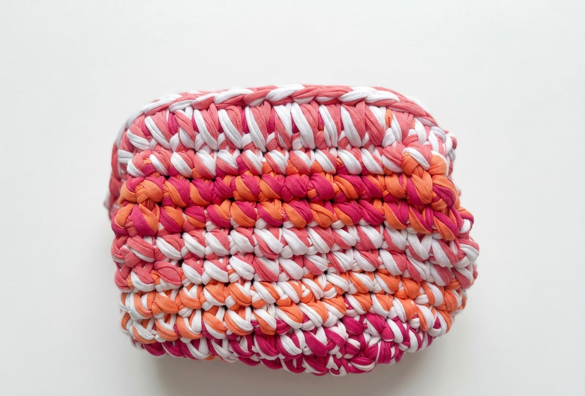 Coral Kiss Clutch Bag 🪸💋